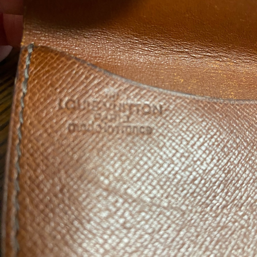 SOLD! Vintage Louis Vuitton Coin Pouch - Picture 3 of 14